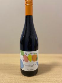 side image for Mediterrânico Nero D’Avola Sicília DOC  - 1