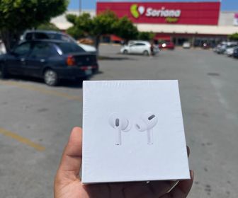 side image for AirPods Pro  - 1