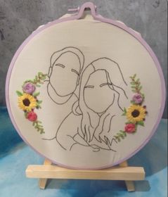 side image for Bordado personalizado en 20 cm con decoración  - 3