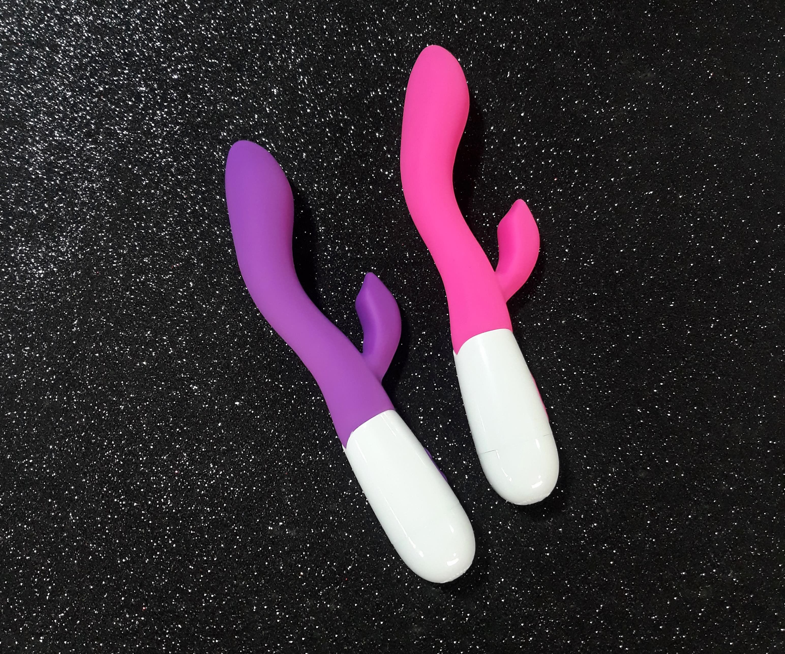 Vibrador Rabbit 30 modos! ROSA ou ROXO Escolher a cor na obs. Ou Whatsapp.