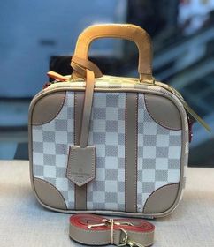 side image for MALETINHA LV - 1