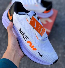 side image for Nike  - 2