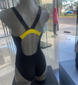 side image for Traje de baño natación  - 1