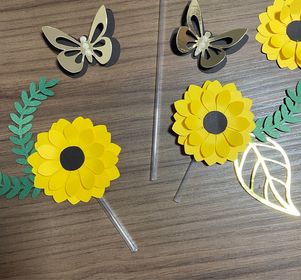 side image for Flor para topo de bolo personalizada ou Objeto 3D - 1