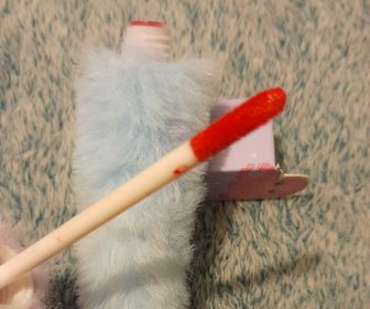 side image for Labial de peluche - 1