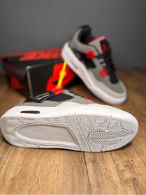 side image for Jordan 4 “infrared” - 1