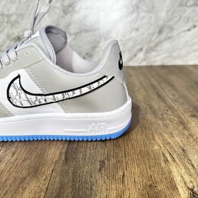 side image for AirForce 1 “Dior” cinza  - 1