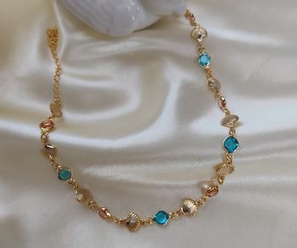 side image for Colar Choker Conchas e Pedras Acrílicas Folheado a Ouro 18k - 1