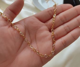 side image for Colar Choker Ponto de Luz Acrílico Folheado a Ouro 18k - 1