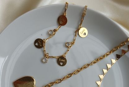 side image for Pulseira Medalha Love e Pedra Acrílica Folheada a Ouro 18k - 2