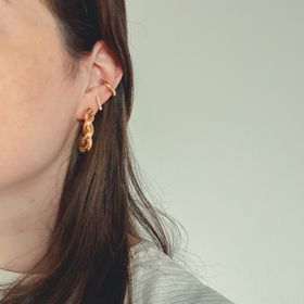 side image for Piercing Fake de Tubo Liso com Banho de Ouro 18k - 2