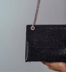 side image for Bolsa preta brilhosa  - 1