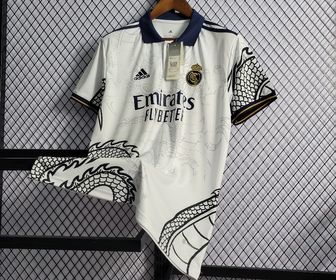 side image for Camisa Adidas Real Madrid Edição Dragão - 1