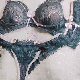 side image for Conjunto em renda,calcinha fio rendado, acompanha perneira - 1