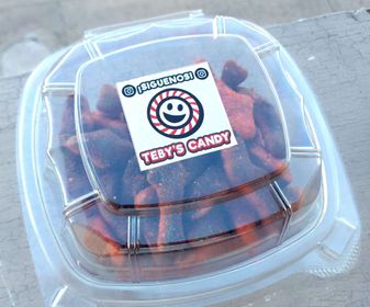 side image for Tiburones | Gomitas Enchiladas - 2