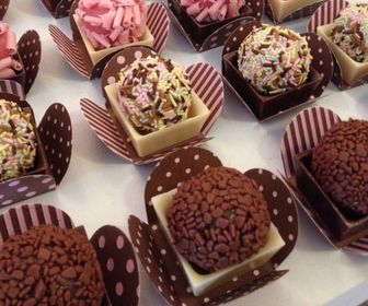 side image for Cachepô de chocolate - 1