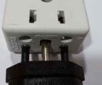 side image for Adaptador 10 A para 20 A - 2