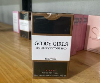 side image for Good girl - 1