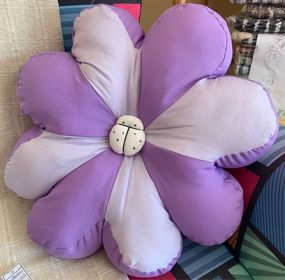 side image for Almofadas de Flor. - 1