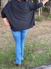 side image for Polera Renata negro  - 1