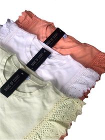 side image for T-Shirt Malha com detalhes em Laise - 2