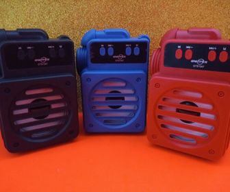 side image for Bocina 3" Bluetooth de color - 2
