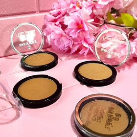 side image for Bronzer matte en polvo compacto - 1