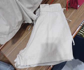 side image for Short fem  - 2