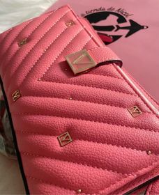 side image for Crossbody VS  - 1