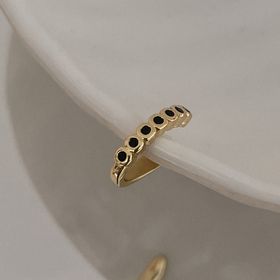 side image for Black Earcuff  - 1