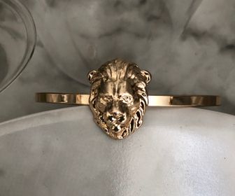 side image for Simba - 1