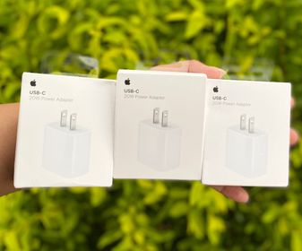 side image for Adaptador de 20W USB-C - 1