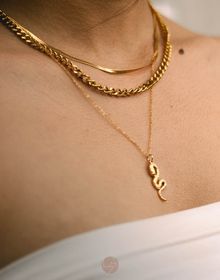 side image for Three Snakes | Cadena Triple  - 1