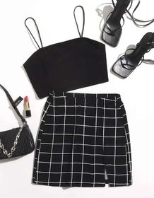 side image for Conjunto de top y falda a rayas 🖤🤍 - 2