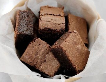 side image for Brownie cube 12 pc in 16oz paper cup - 1