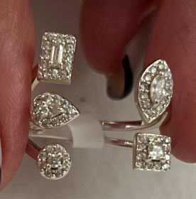 side image for Anillo de figuras con cristales - 1