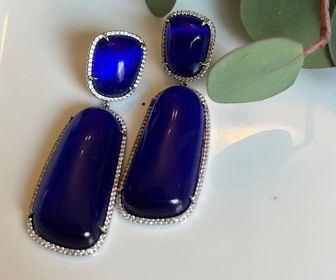 side image for Aretes de Resina Cultivada con cristales en pavé - 1