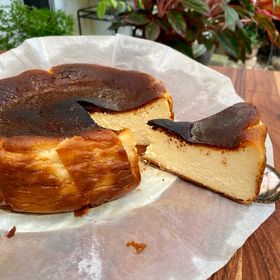 side image for Basque Burnt Cheesecake, 7” - 1