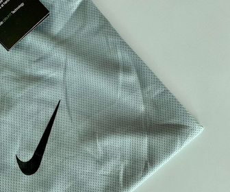 side image for CAMISA NIKE CINZA (SÍMBOLO CENTRALIZADO) - G  - 2