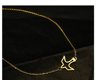 side image for Gargantilla dorada titanio en paloma - 1