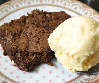 side image for Yuni Brownie - 2