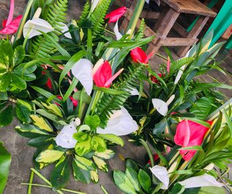 side image for Center pieces  - 1