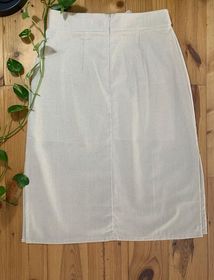 side image for Saia Midi Bege  - 2