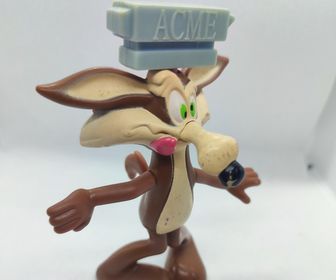 side image for Coyote 5" 2012 McDonald's - 1