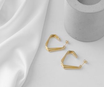 side image for Brinco Argola triangular  - 1