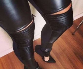 side image for Calça Legging Zíper no Joelho e Tratorada - 1