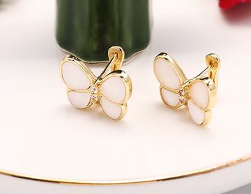 side image for  BRINCO BORBOLETA DE MADREPEROLA BANHADO A OURO 18K  - 5