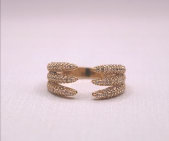 side image for ANEL BANHADO A OURO 18K ESCULTURA GARRAS CRAVEJADO EM MICROZIRCONIAS CRISTAL - 1