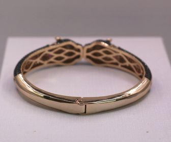 side image for KIT PANTERA ANEL E BRACELETE BANHADO A OURO 18K COM MICROZIRCONIAS COLORIDAS - 3
