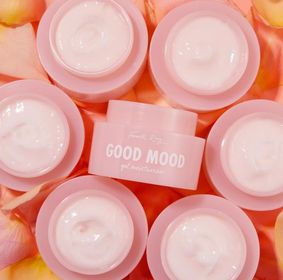side image for good mood gel moisturizer face  - 1